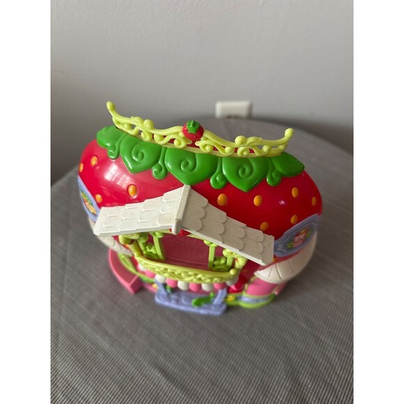 Strawberry Shortcake Bitty Berry Market Doll House Hasbro 2010 - Picture 8 of 8